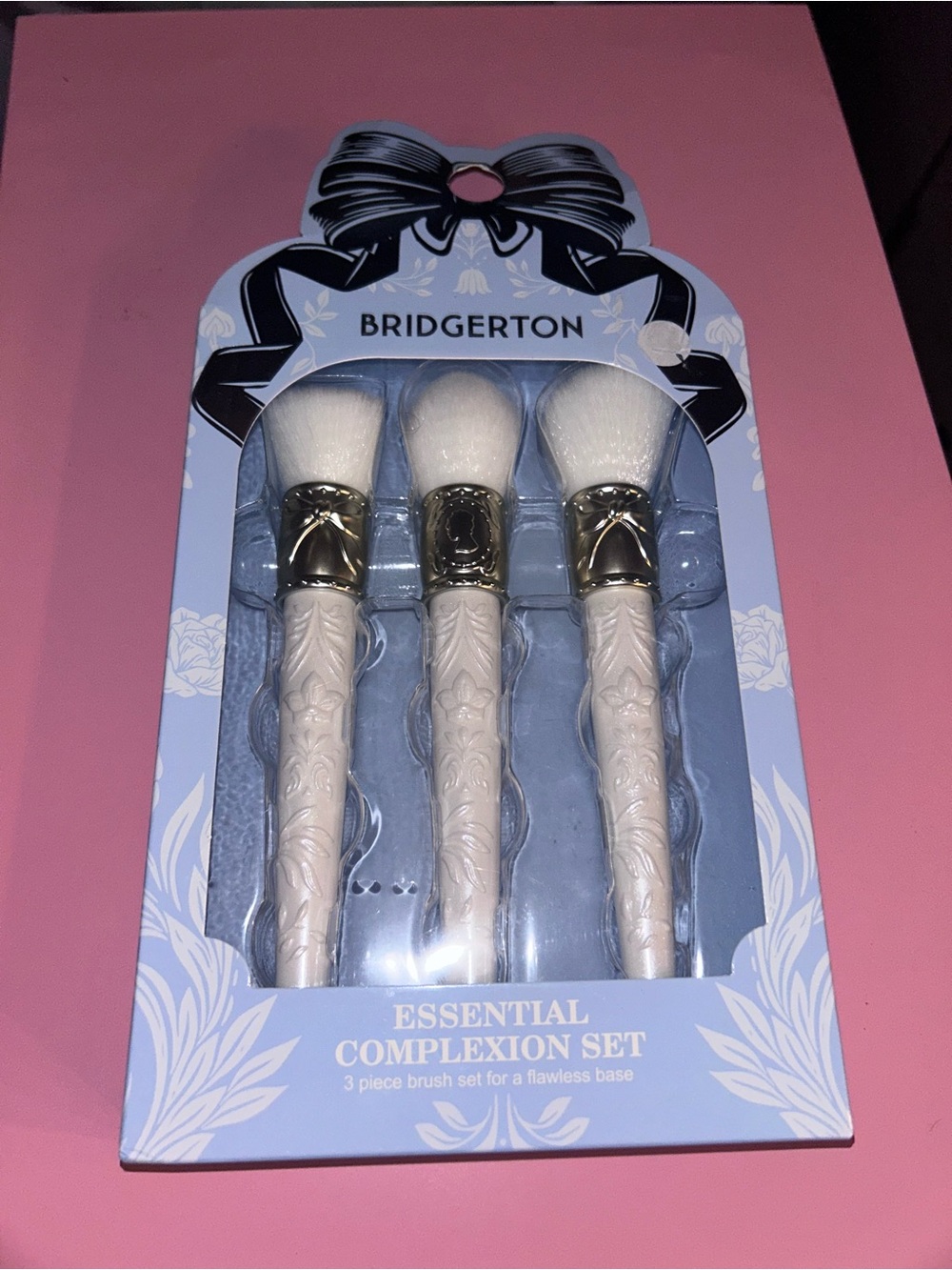 Bridgerton Three piece Makeup Cosmetic Brush Set - Picture 2 of 9